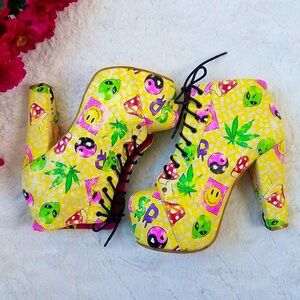 ✨🆕SUPER RARE!Iron Fist LSD Yellow Platfroms Sz 8!SOLD OUT/DISCONTINUED!!✨